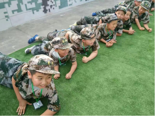 长沙军事夏令营带给孩子深刻的军训体验